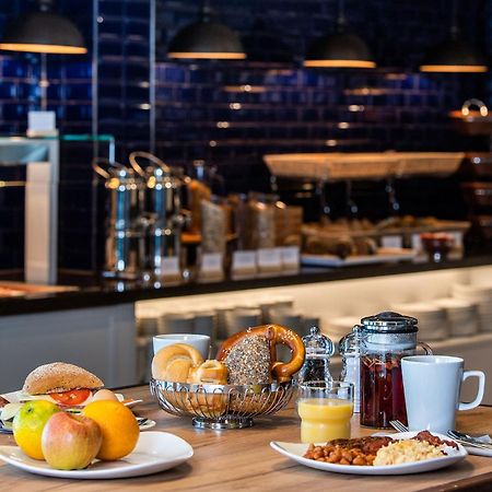 Premier Inn Berlin City Centre Экстерьер фото