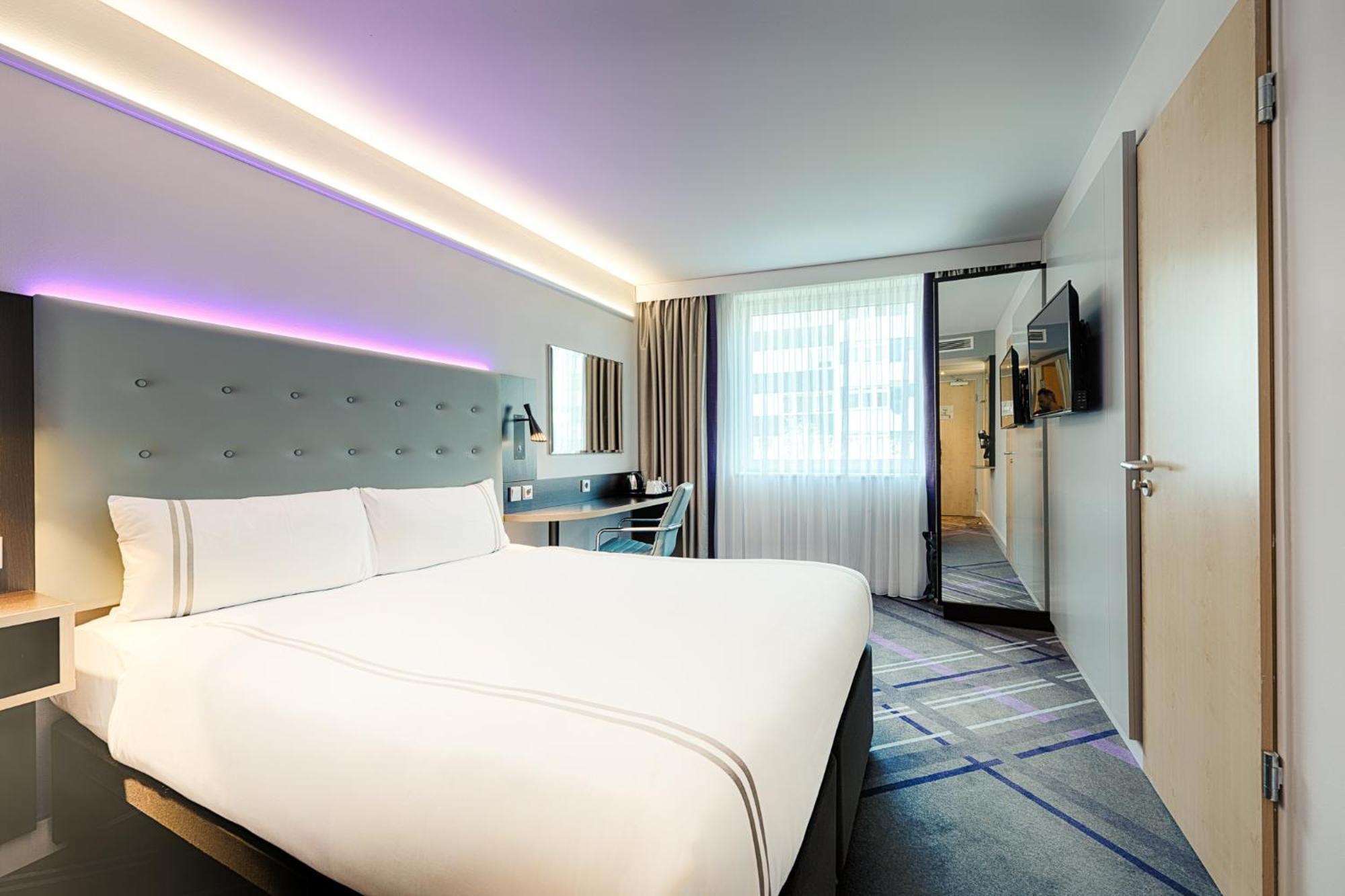 Premier Inn Berlin City Centre Экстерьер фото